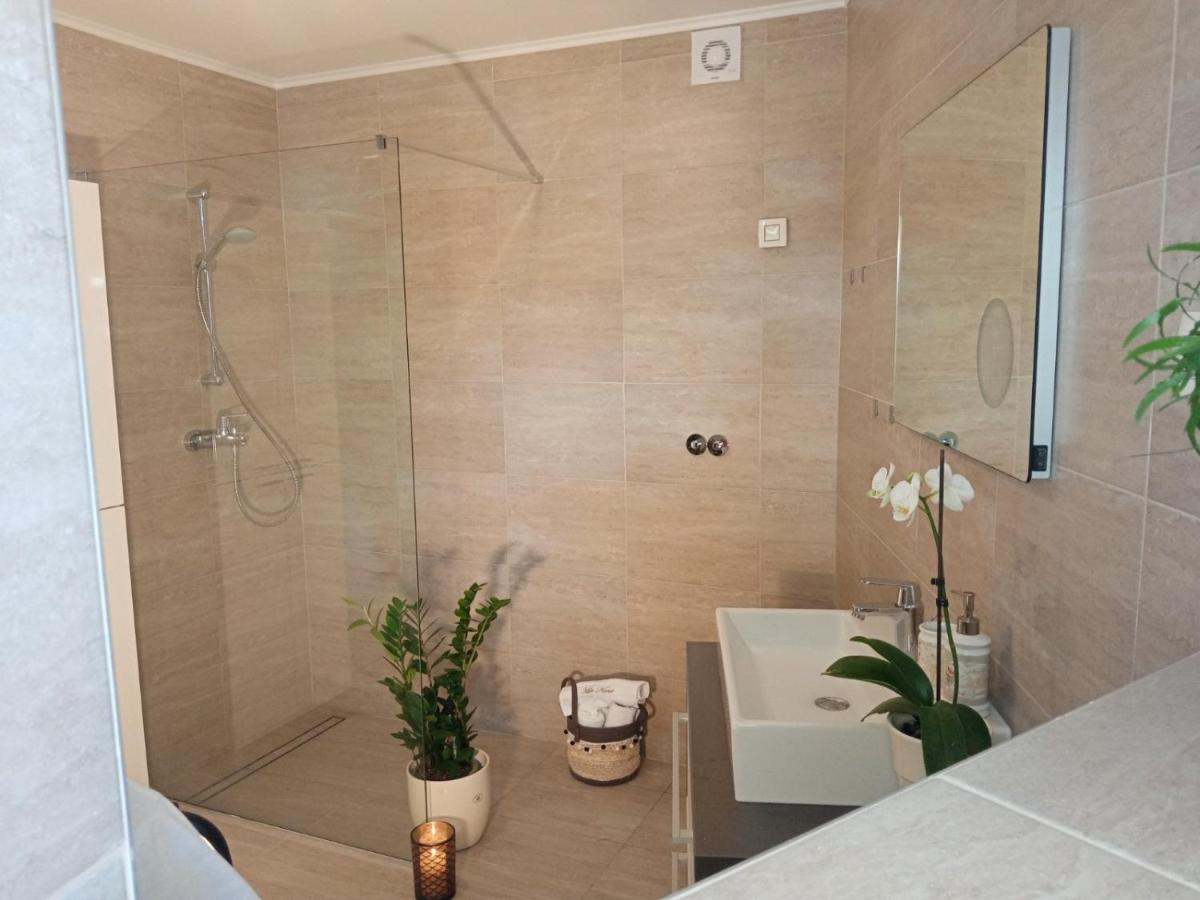 בריביר Villa Nona Tamara With Astonishing Sea & Mountains View מראה חיצוני תמונה