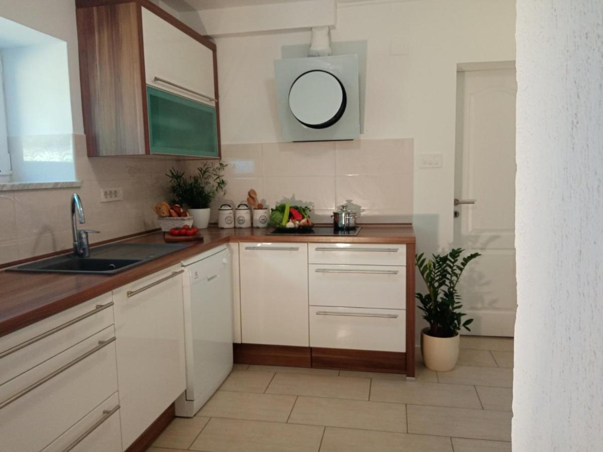 בריביר Villa Nona Tamara With Astonishing Sea & Mountains View מראה חיצוני תמונה